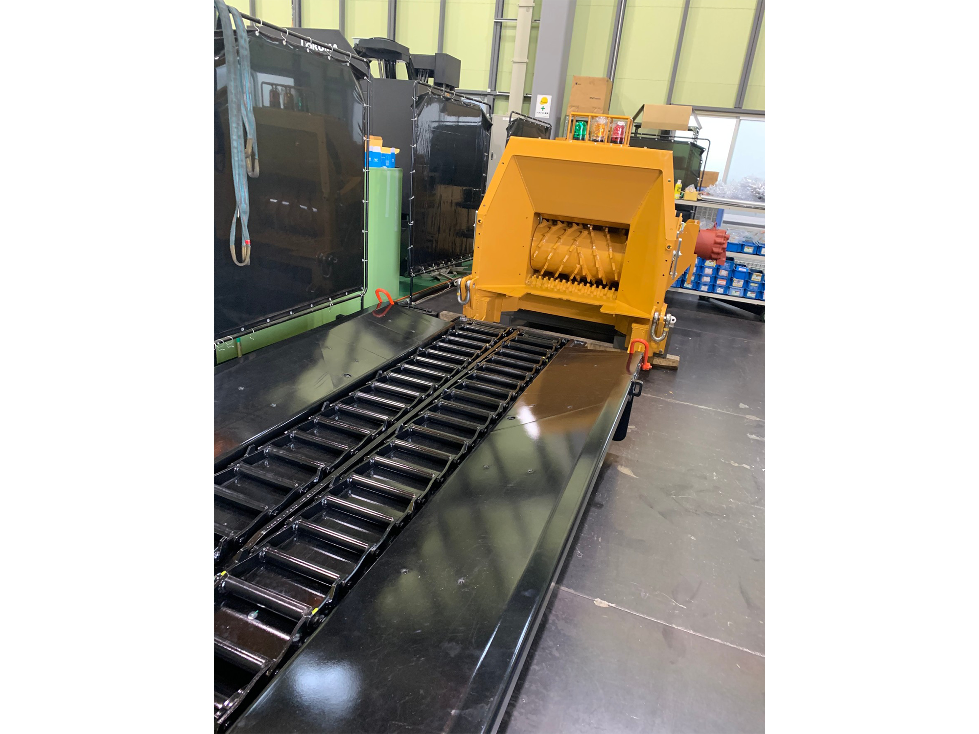破砕機コンベア