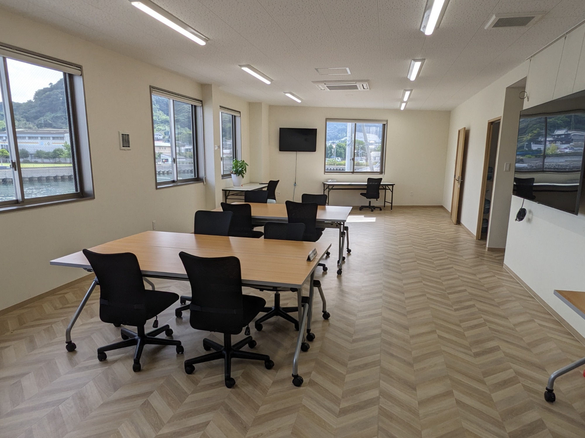 写真：大型組立工場